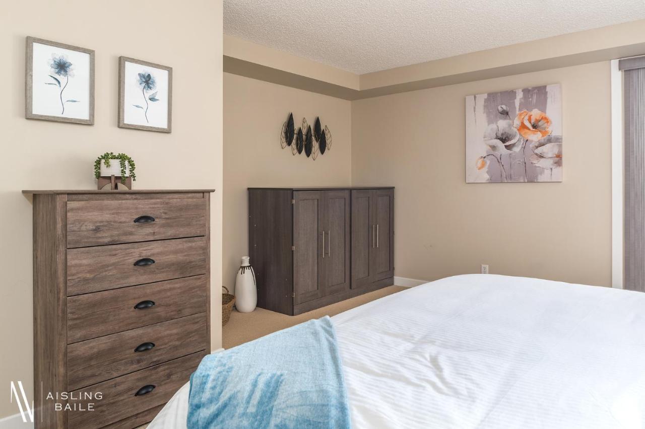 Rustic Modern 2 Bed 2 Bath With Lakeview Pool And Hot Tub Invermere Exterior foto